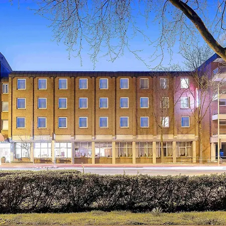 Ibis Hotel 2*