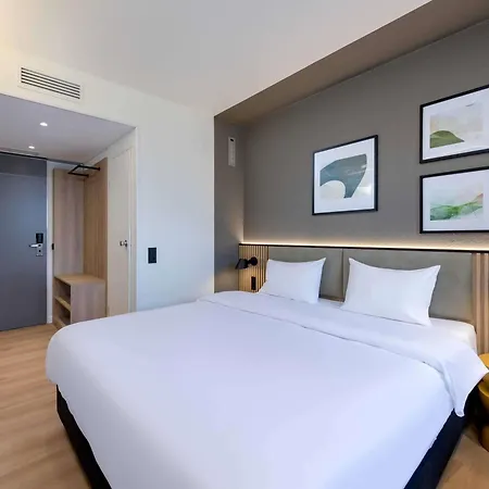 Ibis 2*