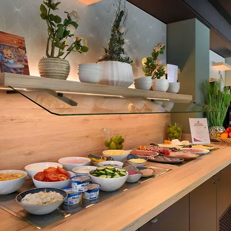 Ibis Hotel 3*