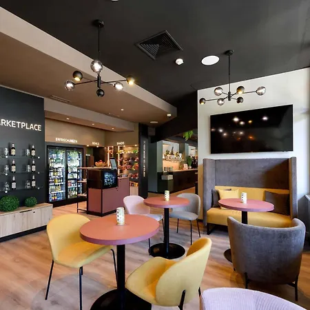 Ibis Hotel 3*
