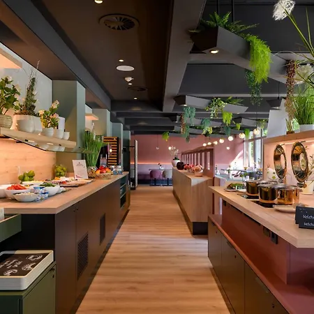 Ibis Hotel 3*