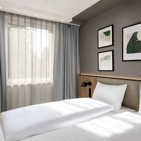Ibis Hotel 3*