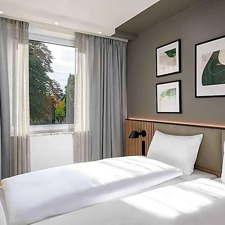 Ibis Hotel 3*