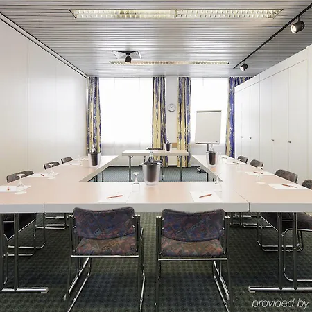 Ibis מלון פאדרבורן